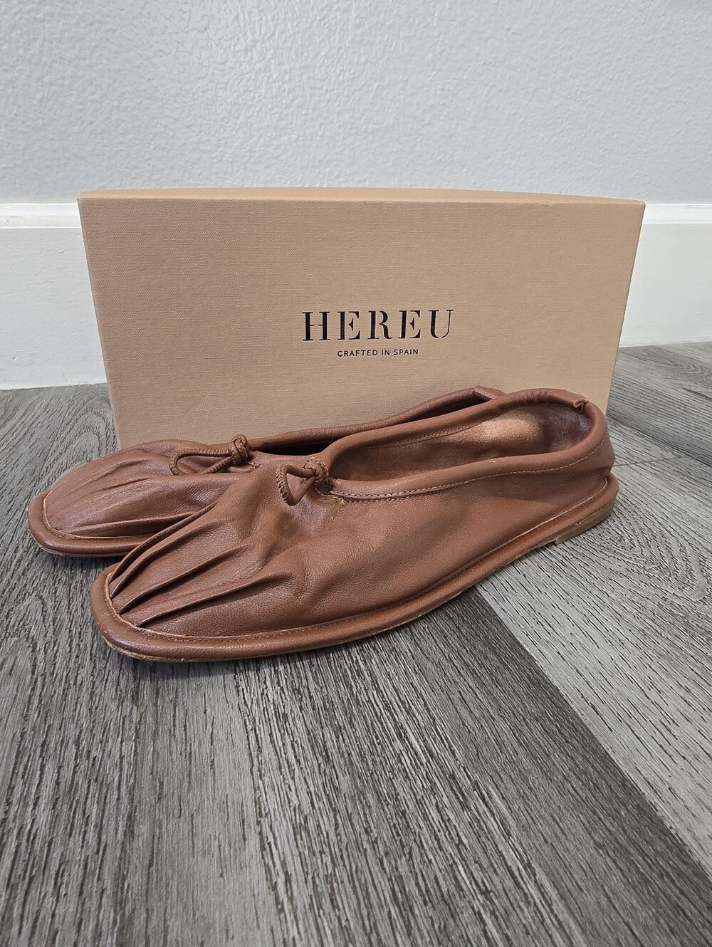 HEREU Puntera Pleat-Toe Leather Ballet Flats Chestnut Brown Size 35 / US 5 - Picture 2 of 10